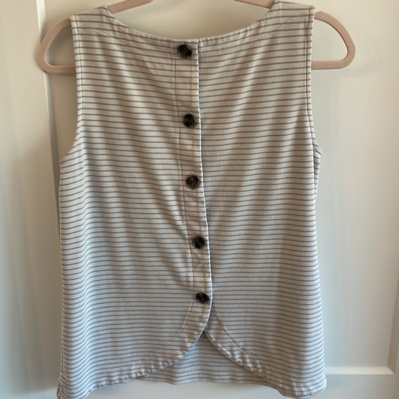 Ann Taylor LOFT Grey/white Stripe Button Back Tank M - Picture 2 of 5